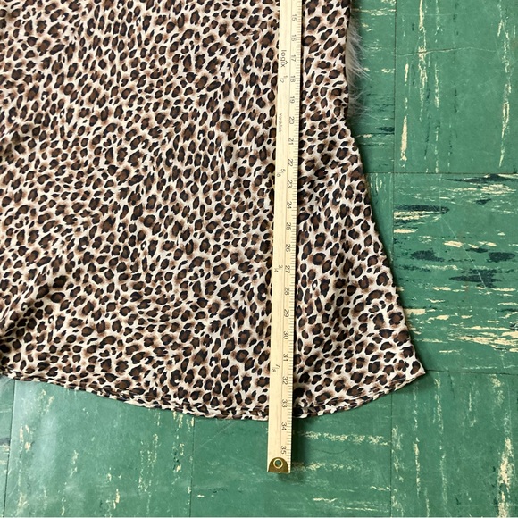Victoria’s Secret Chiffon Lightweight Leopard XL Bell Sleeve Ruffle Slip Dress - Picture 9 of 10